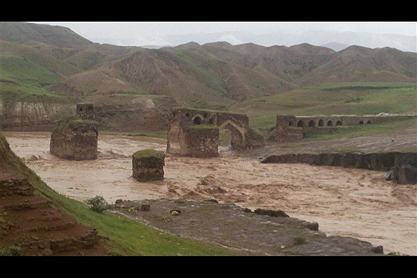 سیل به شهر تاریخی سیمره در ایلام خسارت وارد کرد