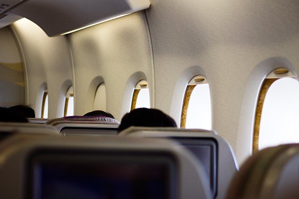 پول بلیت مسافران هوایی مشکوک به کرونا عودت می‌شود