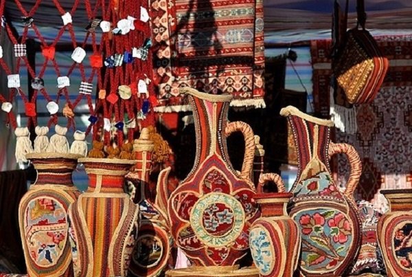 ۵۰ اثر از ایران مهر اصالت صنایع‌دستی گرفتند
