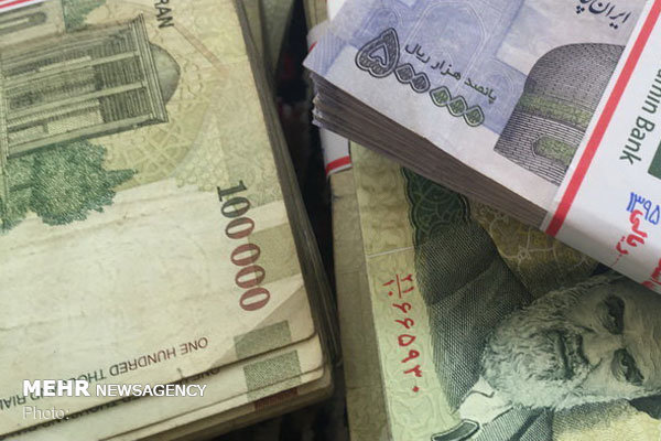 عوارض خروج از کشور برای هر نفر ۲۲۰ هزار تومان