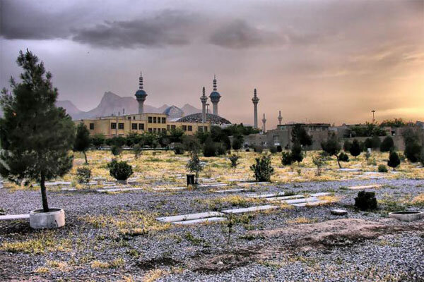 «تخت فولاد» میراثی که بر باد می‌رود+گزارش تصویری