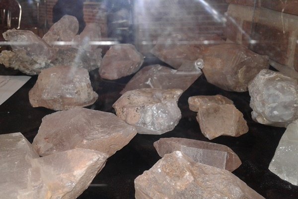 کشف نشانه های حضور انسان اولیه با ۴۰هزار سال قدمت در بندرعباس